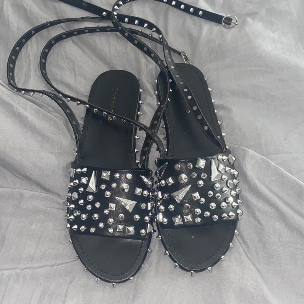Women’s jeweled  wrap around sandals